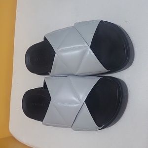 Aerosols women slides